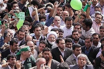 آیت‌الله موسوی اردبیلی: معترضین از آشوب و تخریب اموال عمومی احتراز کنند/ حدادعادل: نباید مردم را بی‌اعتماد کنیم و سازوکارهای قانونی را بشکنیم
