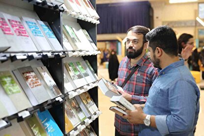 حضور مرکز اسناد انقلاب اسلامی با 40 عنوانِ تازه در سی‌وپنجمین نمایشگاه کتاب