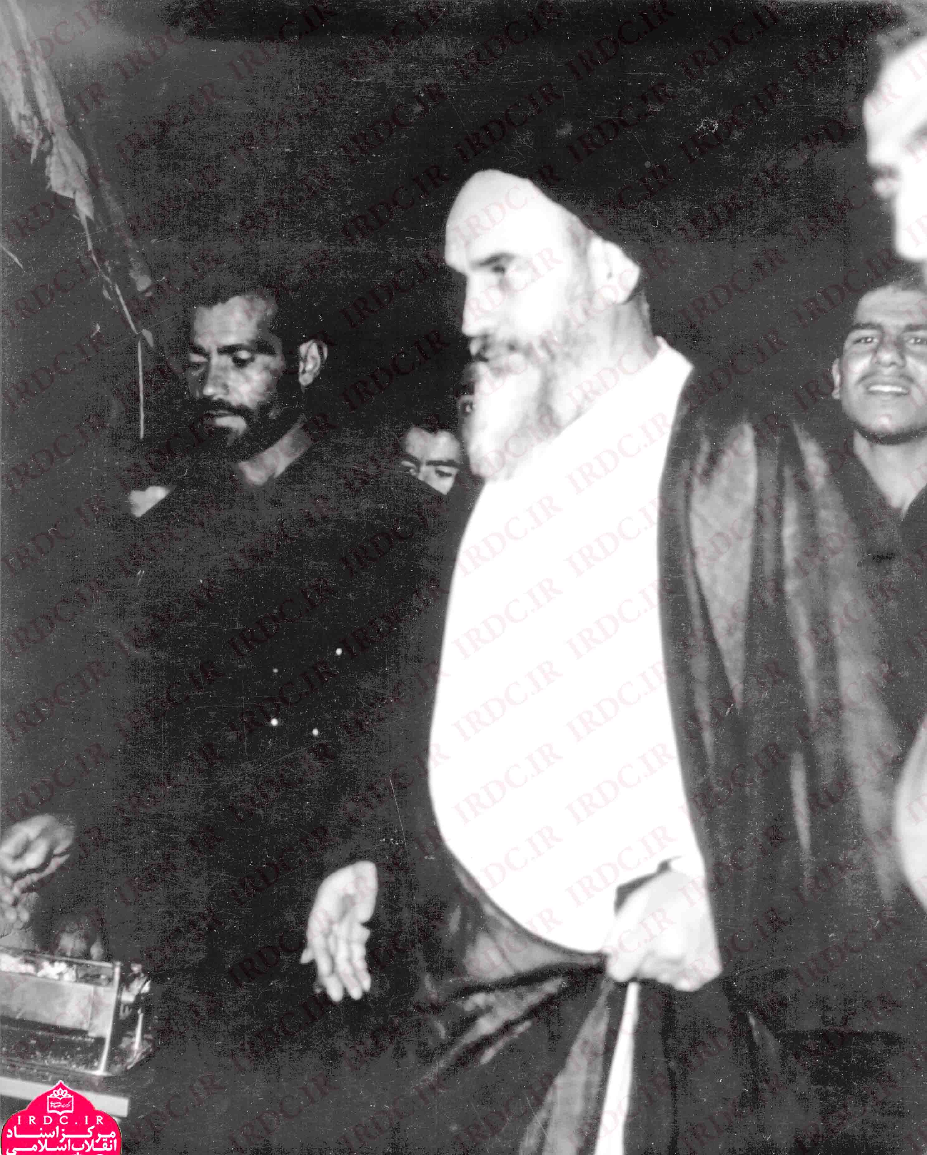 تصاویری از حضور امام خمینی در مجالس عزاداری
