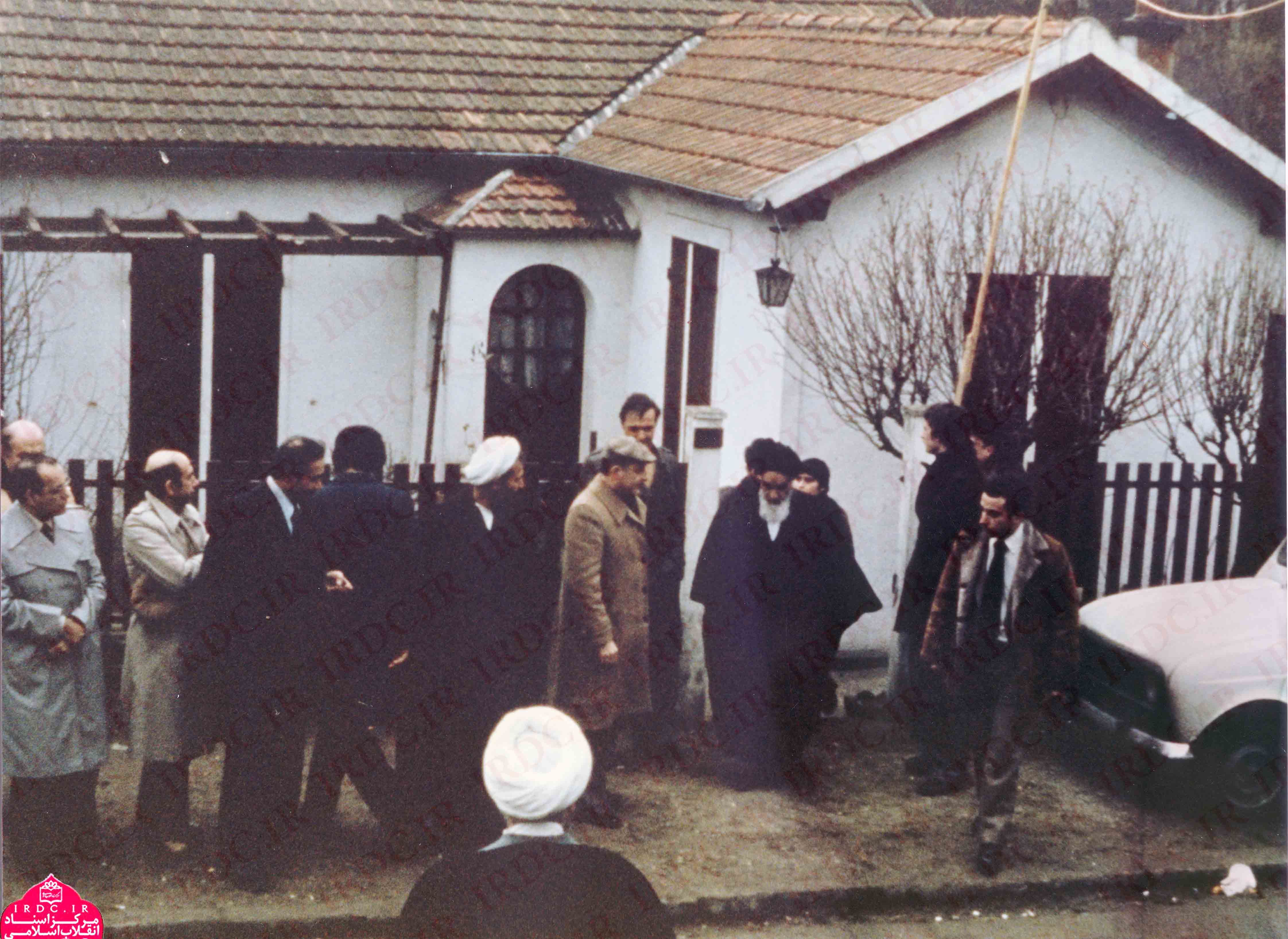 گزارش تصویری از هجرت امام خمینی به پاریس