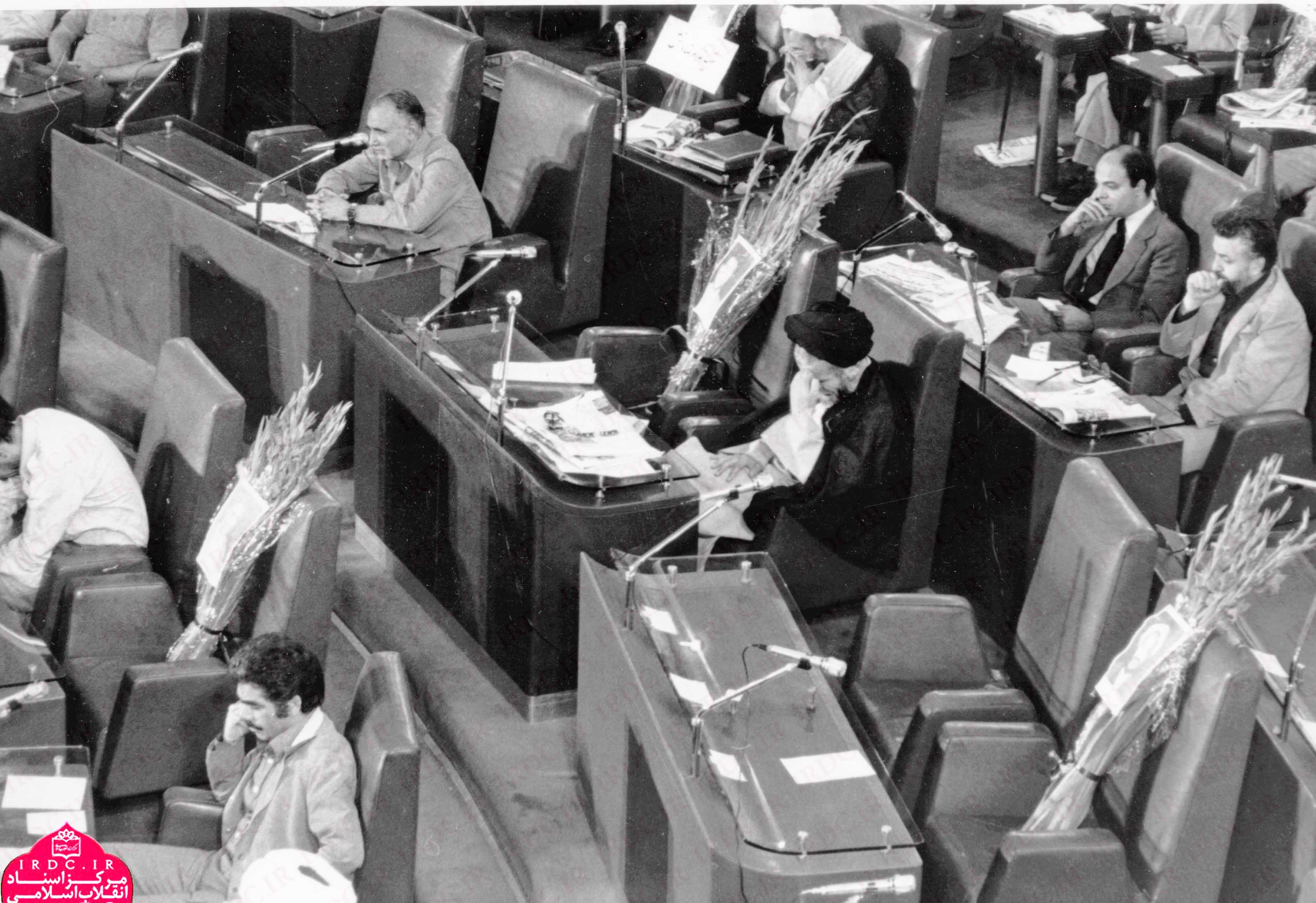 تصاویر اولین جلسه مجلس پس از حادثه هفتم تیر