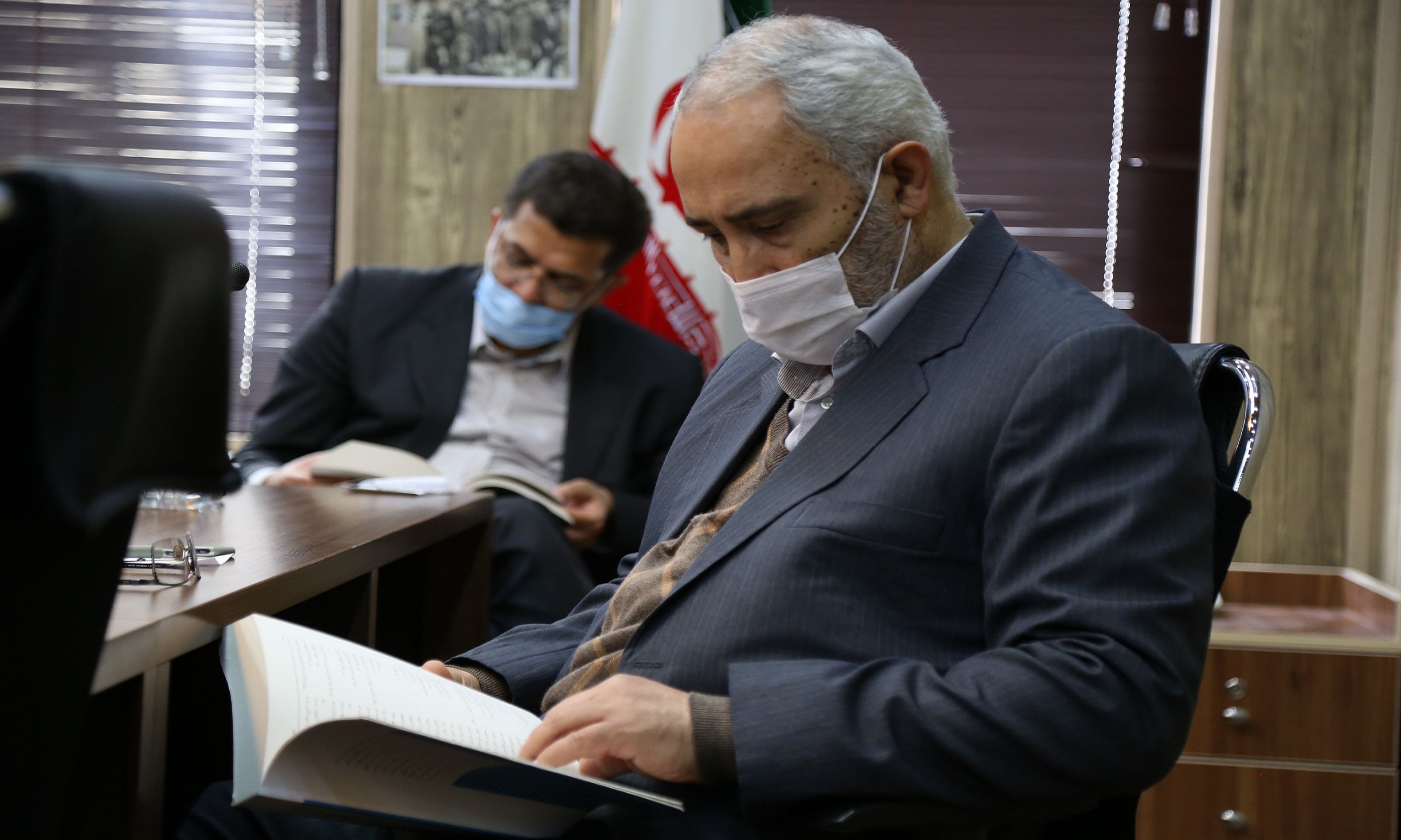گزارش تصویری مراسم رونمایی از کتاب «انقلاب اسلامی در اردبیل»