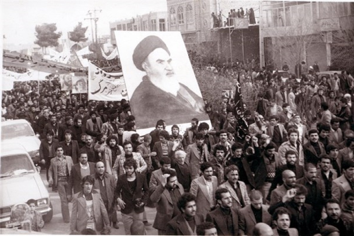 بازخوانی تظاهرات 5 هزار نفری مردم ایلام در عید فطر 1357