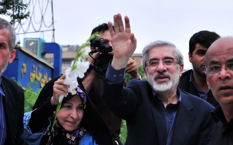 فراخوان موسوی برای حضور دوباره طرفدارانش در خیابان‌ها/ مجله شوایتس: آشوب‌های ایران را آمریکا مدیریت می‌کند