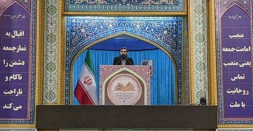 معرفی کتاب «چراغ روشنی‌بخش» در نماز جمعه تهران
