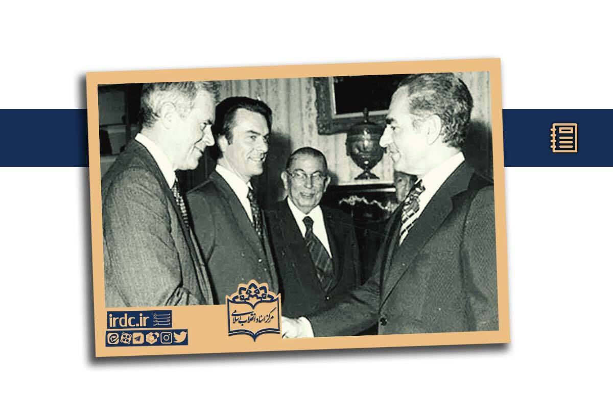سایروس ونس خطاب به شاه: بی هیچ قید و شرطی از تو حمایت می کنیم
