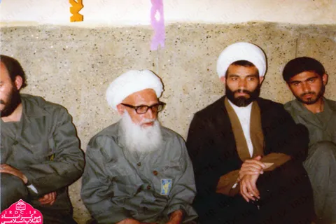 تصاویری از آیت‌الله اشرفی‌اصفهانی در دوران دفاع مقدس