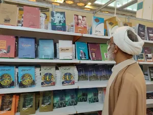 خانواده‌ها در سبد کالای خود جایی برای خرید کتاب برای کودکان باز بگذارند