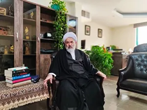 علاقه آیت‌الله میرزا جواد تبریزی به رهبر انقلاب / فقیهی که معتقد به توانمندی موشکی بود/ اقدام منحصربفرد آیت‌الله تبریزی در دوران دفاع مقدس