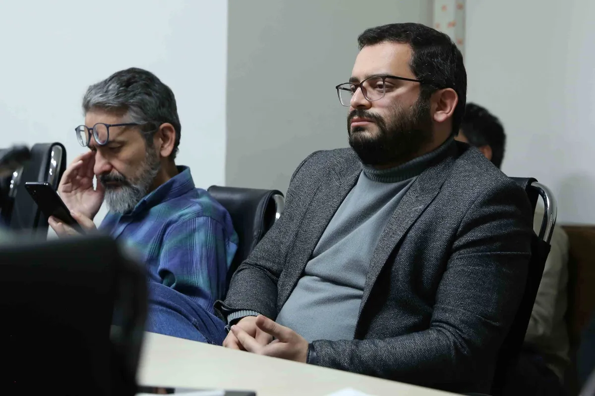 سید محمد مهدی دزفولی و کوروش علیانی در نشست هم&zwnj;اندیشی تاریخ&zwnj;نگاران جوان
