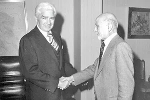 Cyrus Vance's narration of provisional government's interest in keeping military relations with US