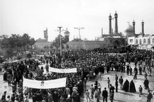 أزمة النظام البهلوي في انتفاضة 19 شهر دي عام 1356