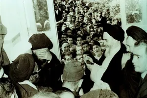 خطاب الإمام الخميني قدس سره في المدرسة الفيضية