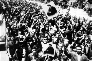 دستگیری روحانیون انقلابی شیراز در 15 خرداد 42/ حمایت مردم از علمای شیراز در مواجهه با رژیم پهلوی