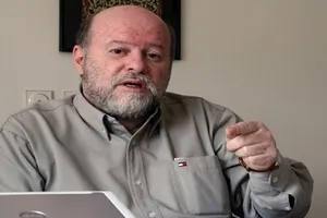 أنيس نقاش: شكلت المحادثات بين الشهيد سليماني وبوتين في الكرملين؛ نقطة البداية لانتصار سوريا