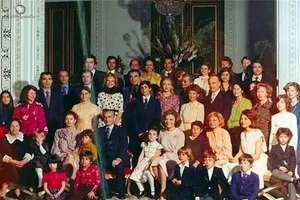 نگاهی کوتاه به فسادهای مالیِ بنیاد پهلوی