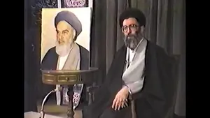 روایت آیت‌الله خامنه‌ای از سیاست لیبرال‌ها در دوران جنگ / عدّه‌اى معتقد بودند که باید بنشینیم با دشمنى که وارد خانه‌ى ما شده، مذاکره کنیم