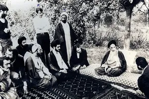 Imam Khomeini appreciated the French Nation for their hospitality / an interesting gift from to French girls for Imam Khomeini
