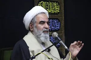 مباحثه استاد مطهری با امام خمینی در پاریس و تعبیر شهید مطهری درباره امام/ پاسخ امام به پیشنهاد سیاست گام‌به‌گام بازرگان