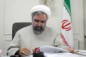 اگر امام خمینی یک طرف بود و شیخ فضل‌الله نوری و مرحوم نائینی طرف دیگر، هر دو جذب امام می‌شدند