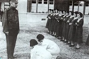 ترفند مردم نجف‌آباد برای فرار از تیغ کشف حجاب / روایتی از آتش زدن چادر بانوان توسط عمّال پهلوی