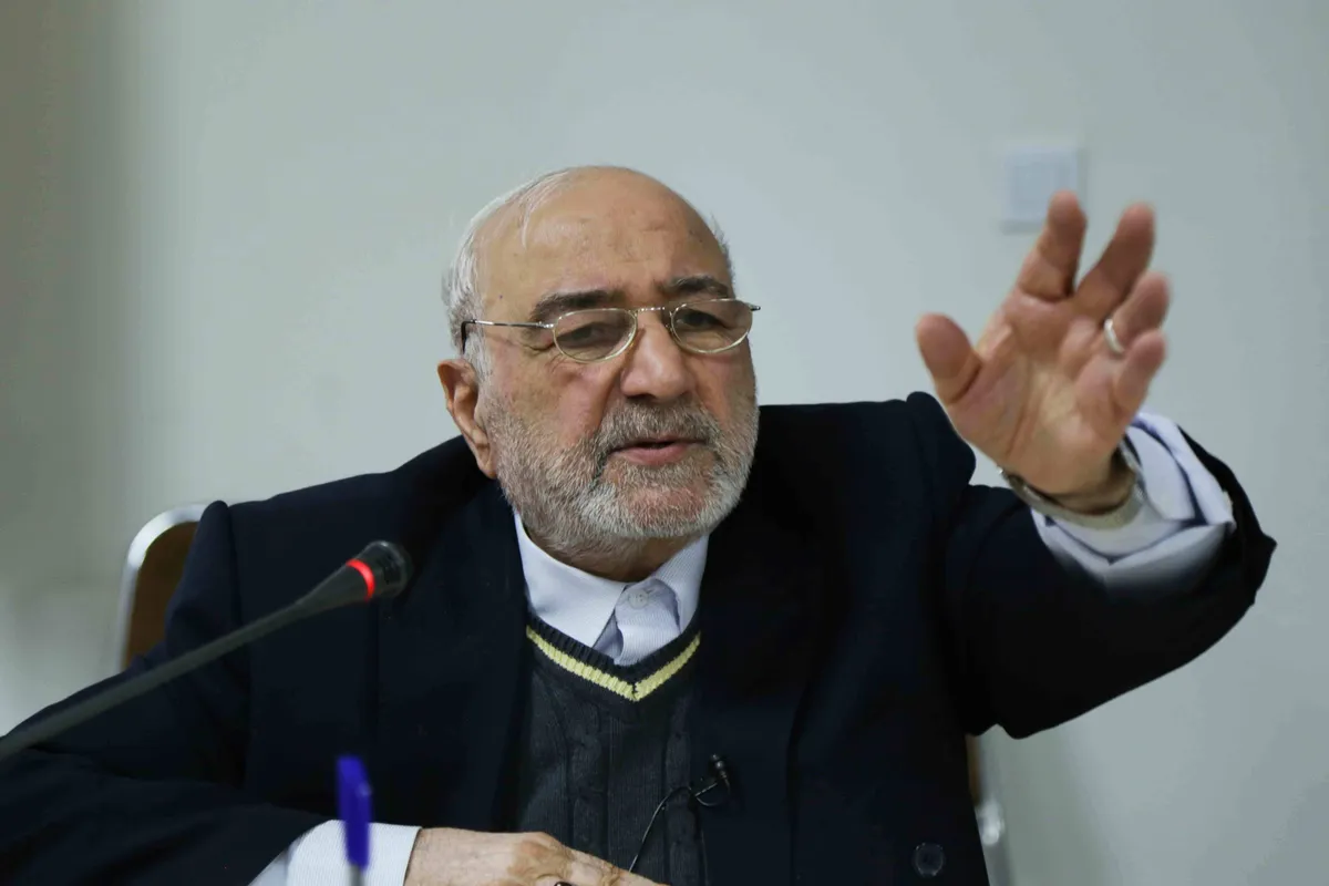 دکتر جواد منصوری در نشست نقد عملکرد مراکز تاریخ&zwnj;نگاری رسمی انقلاب اسلامی