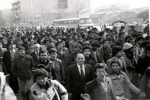 حمایت زنجانی‌ها از تسخير سفارت امريكا توسط دانشجویان پیرو خط امام