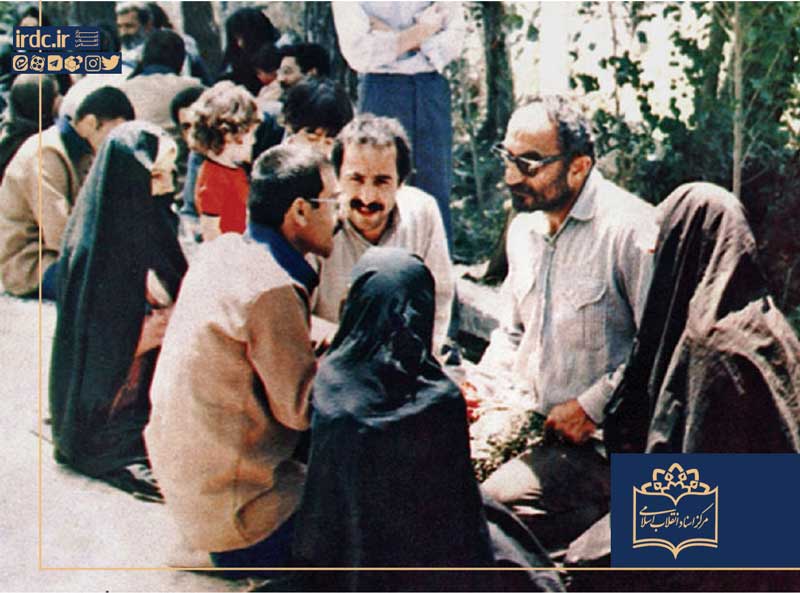 اسدالله لاجوردی به روایت عضو نادم منافقین / توبیخ مأمور دادستانی توسط شهید لاجوردی / استفاده از ظرفیت ماه رمضان برای ارشاد زندانیان اسدالله لاجوردی به روایت عضو نادم منافقین / توبیخ مأمور دادستانی توسط شهید لاجوردی / استفاده از ظرفیت ماه رمضان برای ارشاد زندانیان