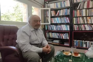 تحلیل قیام 15 خرداد از نگاهی دیگر / حرکت امام خمینی اصلاحی بود یا انقلابی؟ / اعتراف یکی از مقامات ساواک به اشتباه رژیم پهلوی