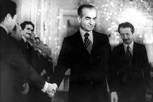 US vertigo on the last days of the life of Pahlavi dynasty