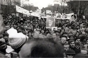 خیزش فرهنگیان کرج برای مبارزه با رژیم پهلوی در بهار 57 / نقش معلمان در گسترش فضای انقلابی در کرج