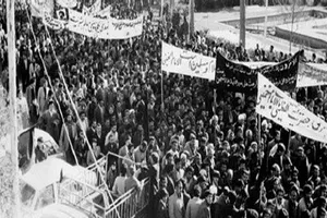 فعالیت انقلابی کاشانی‌ها در ماه رمضان سال 57 / شلیک عمال رژیم پهلوی به مردم کاشان در شب قدر
