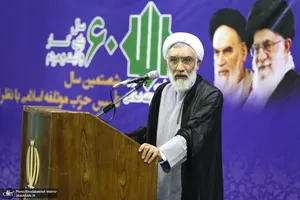 فقه و شخصیت امام خمینی ایستا نبود / امام در تفکر، راهنمایی، هدایت و راهبری همواره در حال رویش بود